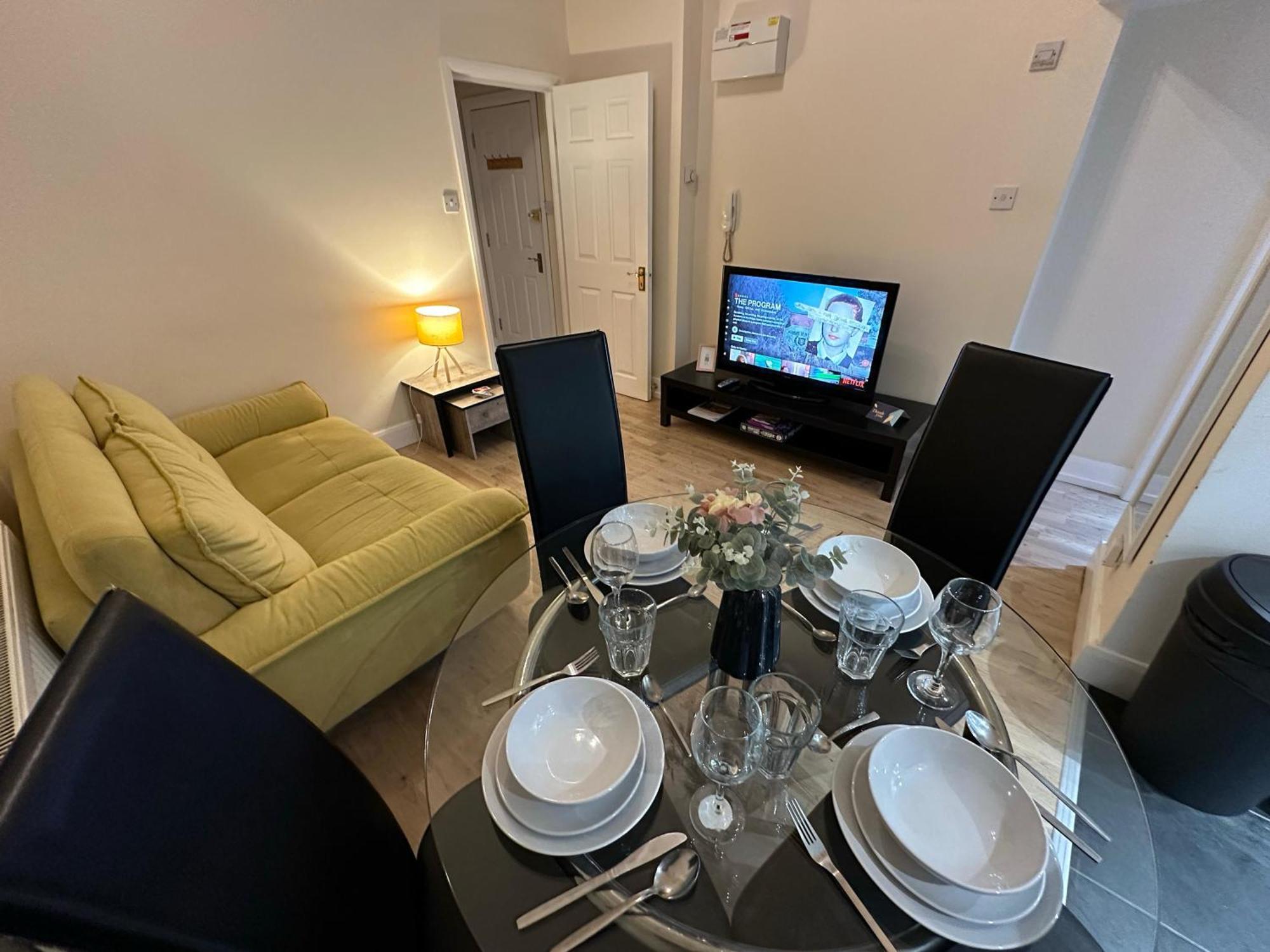 1-bedroom Flat With Small Garden & Paid Parking In Finsbury Park, Highbury Apartamento Londres